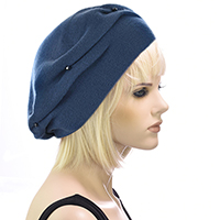 Wear a beret at the back of the head